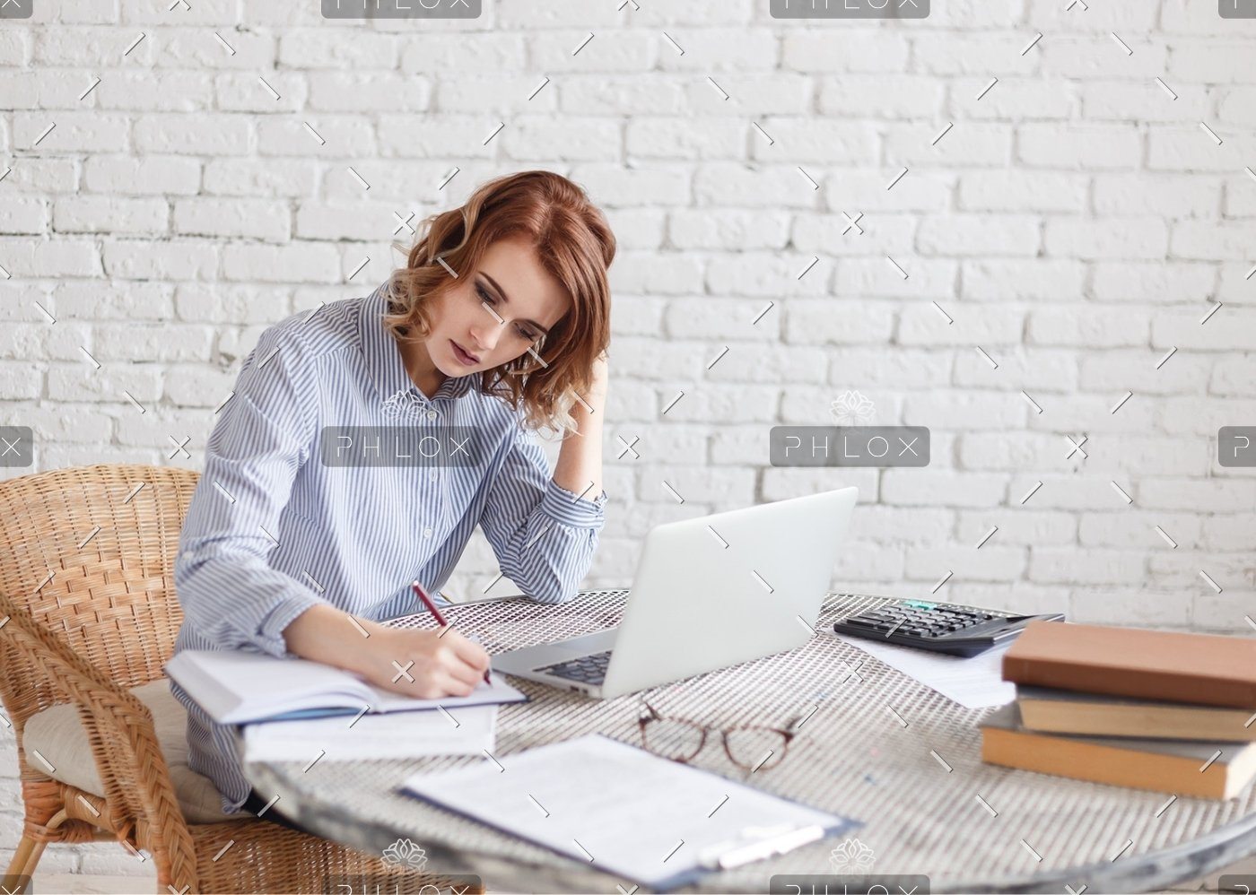 demo-attachment-159-woman-freelancer-female-hands-with-pen-writing-on-P369BAX1